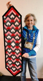 Linda Hooper - Valentine Tablerunner